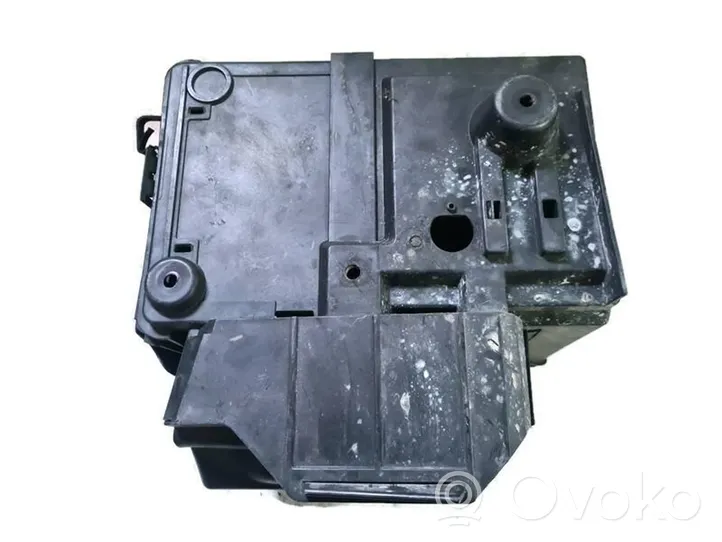 Ford Focus Coperchio/tappo della scatola vassoio della batteria 4M5110A659