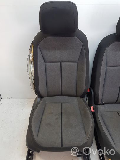 Seat Tarraco Etumatkustajan istuin 