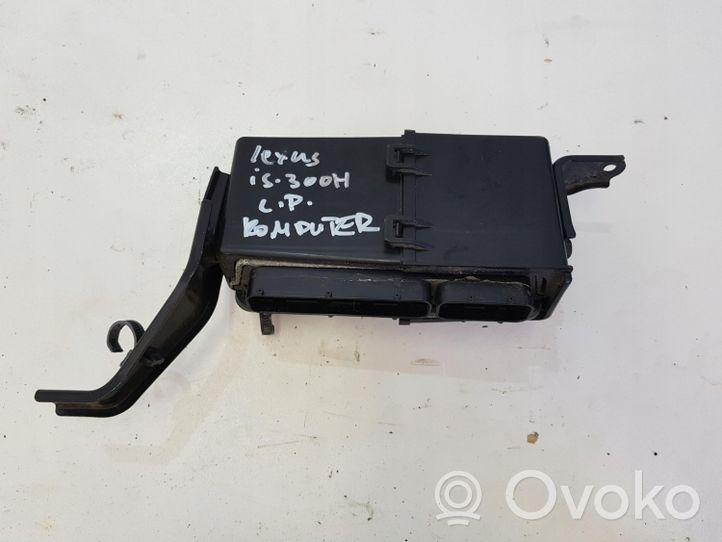 Lexus IS III XE30 Motora vadības bloka ECU 89661-53R70