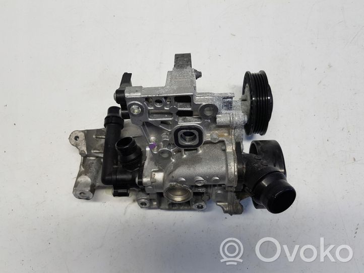 BMW 3 G20 G21 Pompe de circulation d'eau 8650987