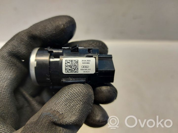 Audi A3 8Y Moottorin start-stop-painike/kytkin 83A905217