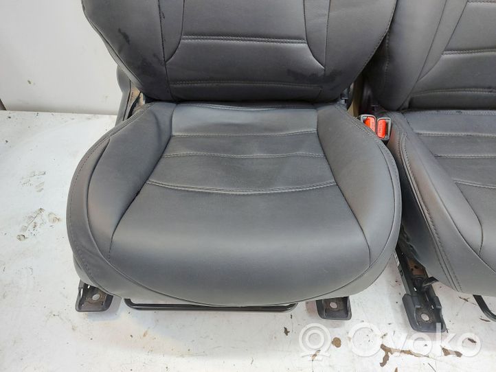 Toyota Prius (XW50) Seat set 