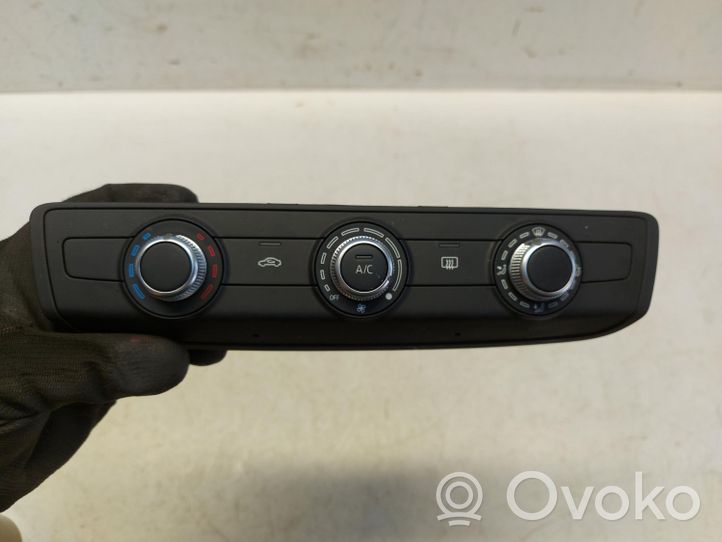 Audi Q2 - Ilmastoinnin ohjainlaite 8V0820047F