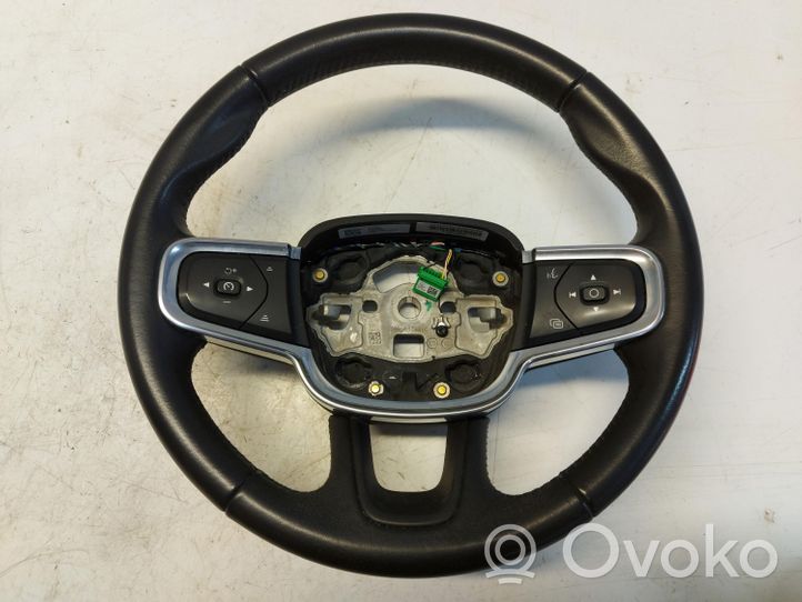 Volvo XC40 Ohjauspyörä 32227629