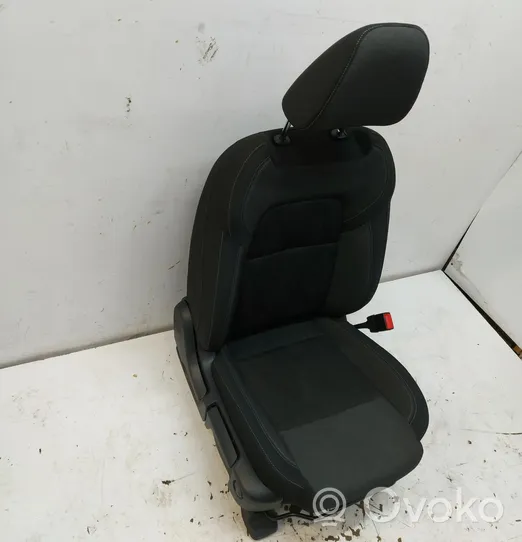 Nissan Qashqai J12 Fotele / Kanapa / Komplet 