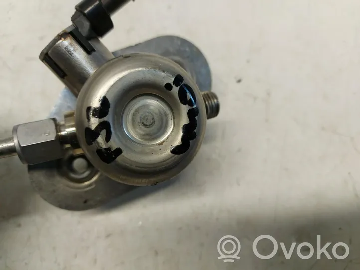 BMW 4 F32 F33 Pompe à carburant 7330444