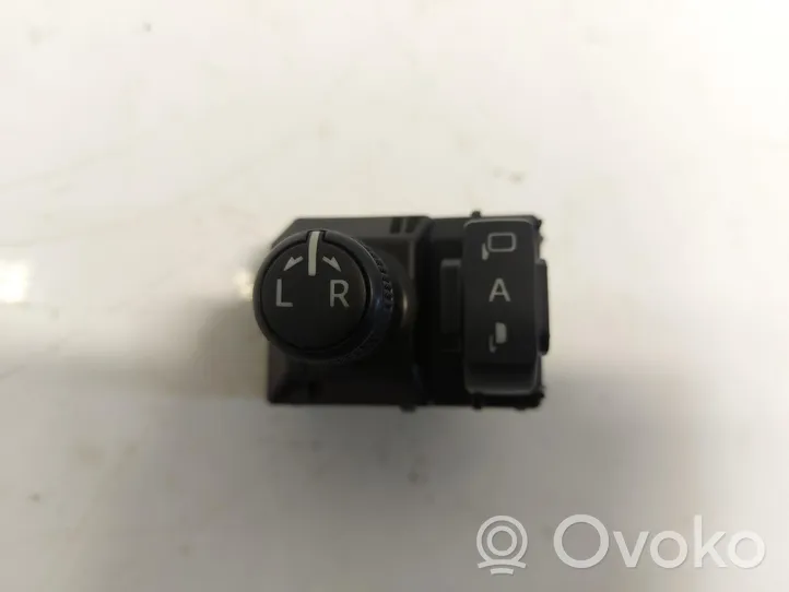 Toyota C-HR Przycisk regulacji lusterek bocznych 84672-f4030