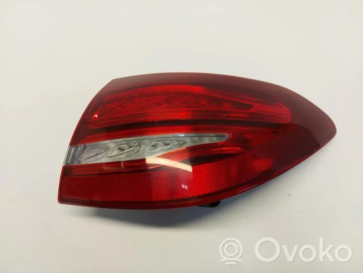 Mercedes-Benz C W205 Lampa tylna a2059060303