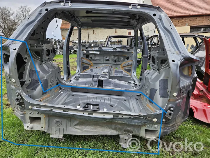 Volvo XC40 Ćwiartka tylna 