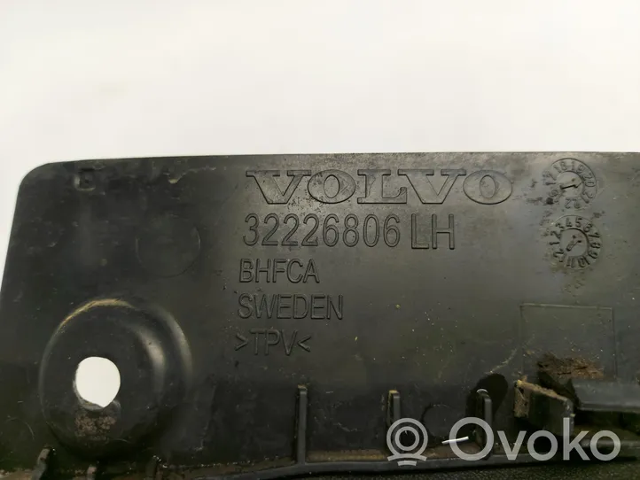 Volvo XC40 Rivestimento paraspruzzi passaruota anteriore 32226806