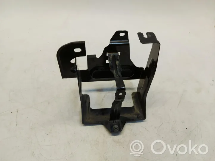 Volvo XC40 Staffa di montaggio della batteria 32162065