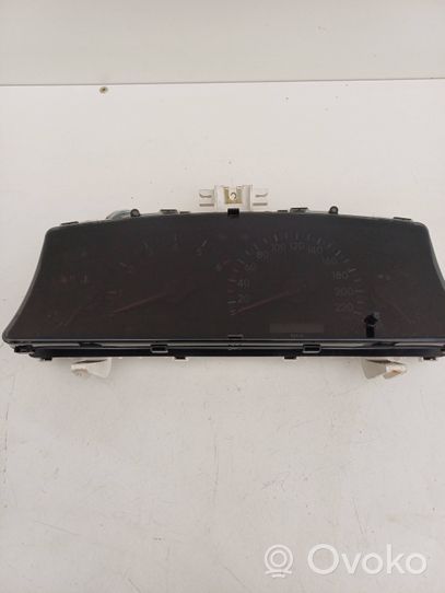 Toyota Corolla Verso E121 Speedometer (instrument cluster) 