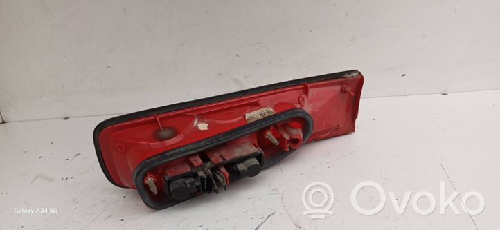 Renault Safrane Tailgate rear/tail lights 7700847102