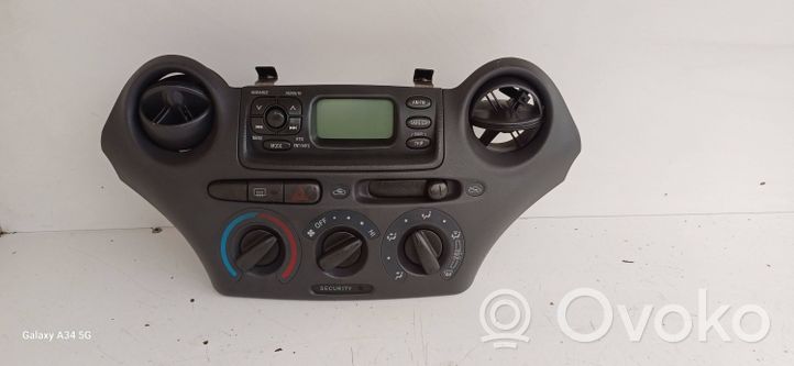 Toyota Yaris Radio/CD/DVD/GPS-pääyksikkö 8611052021