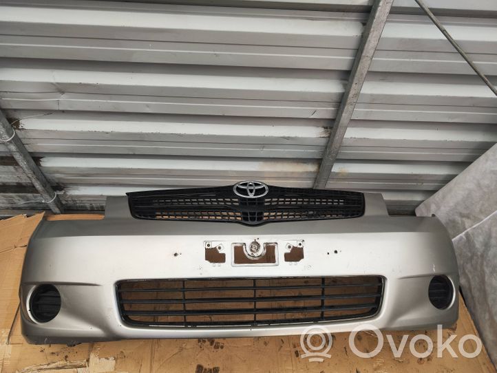 Toyota Corolla Verso E121 Zderzak przedni 52119-13250