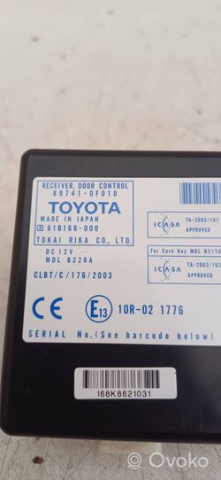 Toyota Corolla Verso E121 Unité de commande module de porte 10R021776