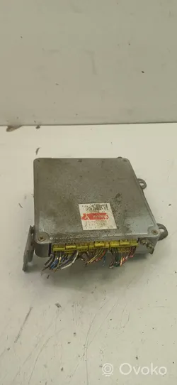 Mitsubishi Galant Calculateur moteur ECU MD333002