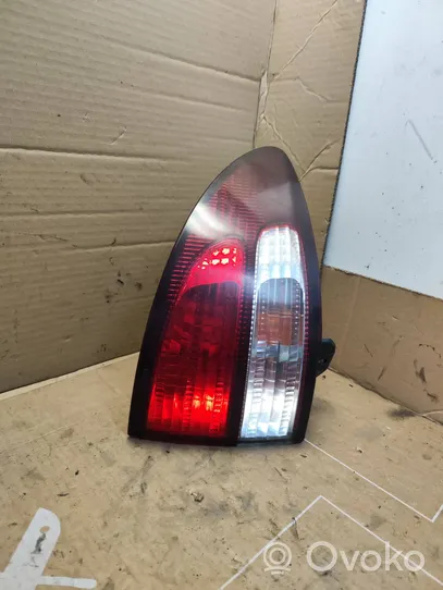 Toyota Previa (XR30, XR40) II Lampa tylna 28142