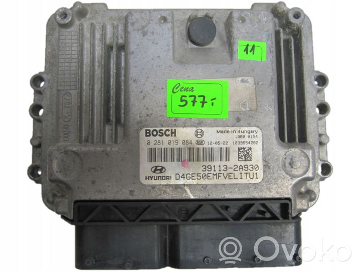 Hyundai i30 Sterownik / Moduł ECU 0281019084