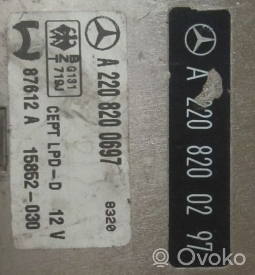 Mercedes-Benz S W220 Apulämmittimen ohjainlaite/moduuli A2208200297