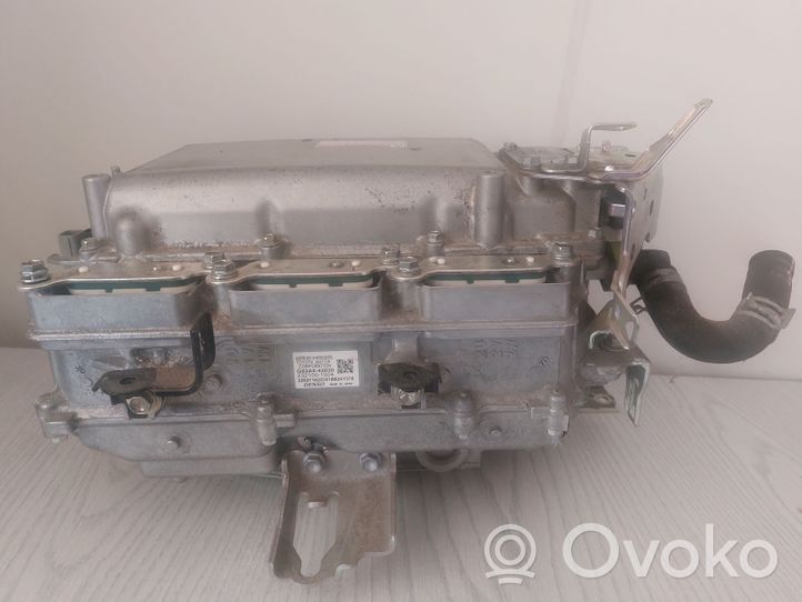 Toyota RAV 4 (XA40) Inverteris (įtampos keitiklis) G92A042030