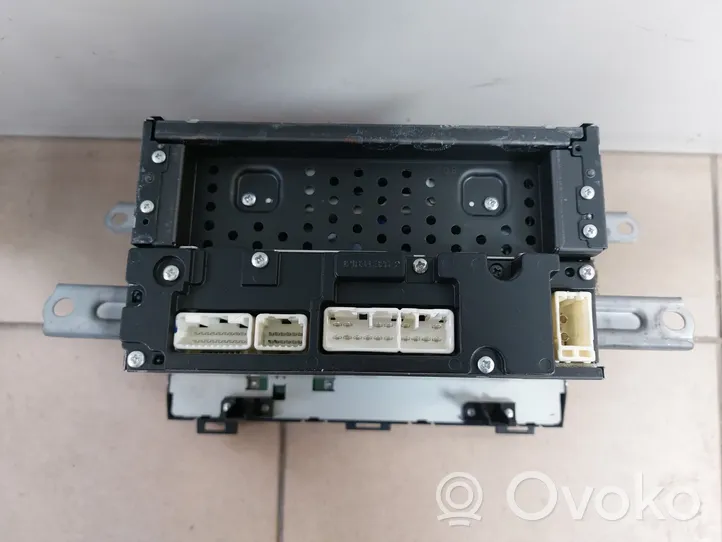 Toyota Prius (XW30) Panel / Radioodtwarzacz CD/DVD/GPS 8612047330