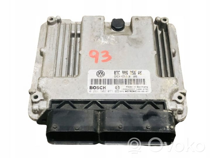 Volkswagen Passat Alltrack Unité de commande, module ECU de moteur 0261S02071