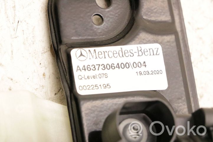 Mercedes-Benz G W463 Front door window regulator with motor A4637306400