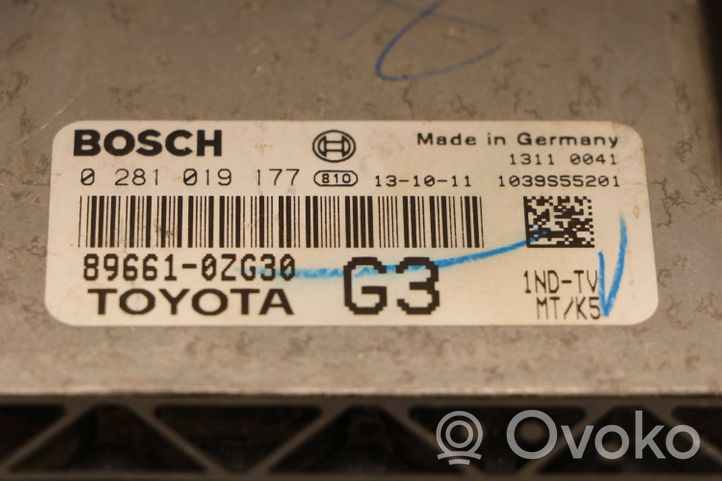 Toyota Auris E180 Moottorin ohjainlaite/moduuli 0281019177