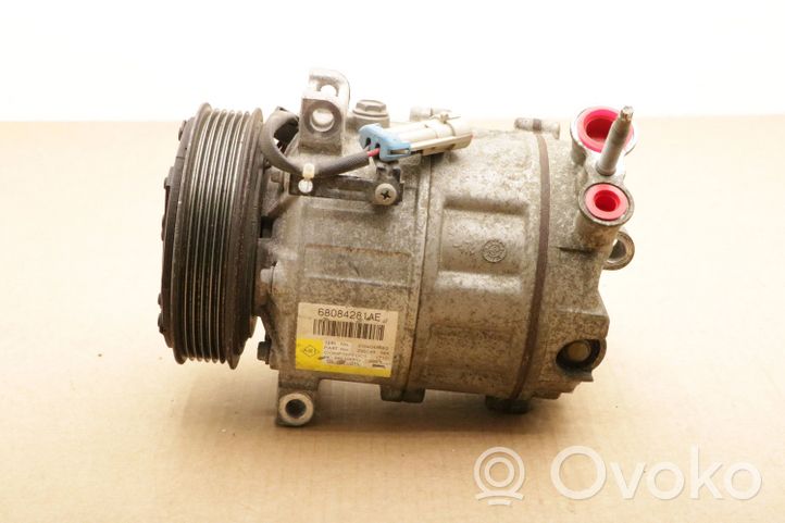 Fiat Freemont Ilmastointilaitteen kompressorin pumppu (A/C) 68084281AE