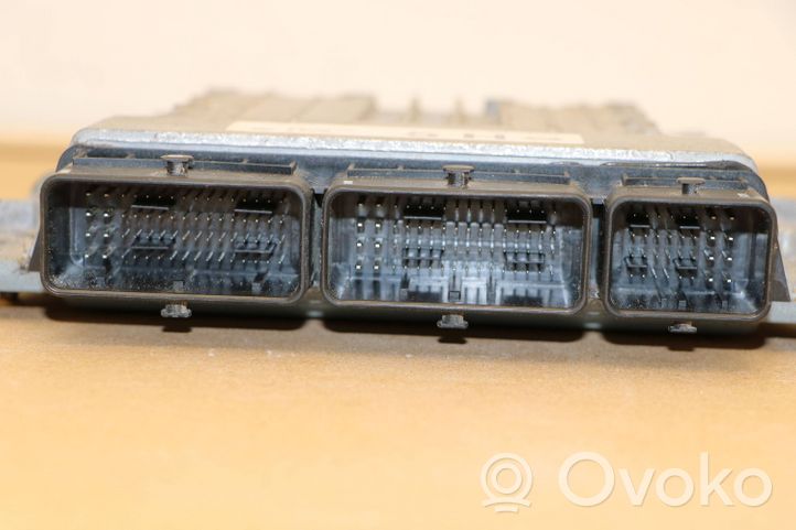 Nissan Navara Sterownik / Moduł ECU A2C11424300