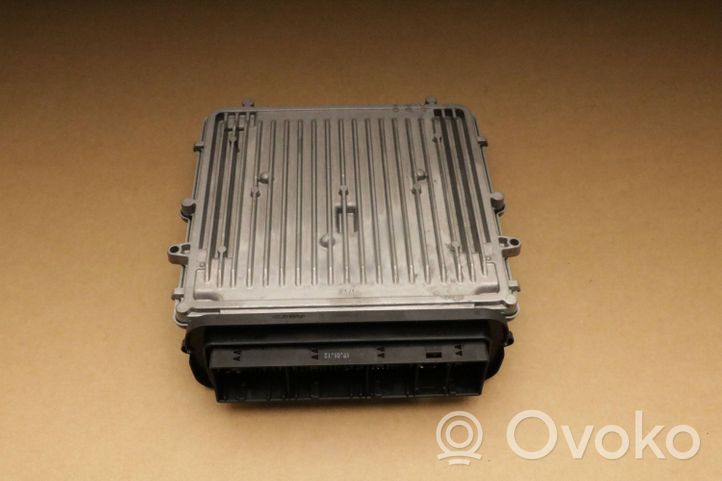 BMW 5 F10 F11 Calculateur moteur ECU 0281018666