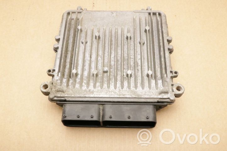 Lancia Voyager Calculateur moteur ECU P05150528AD