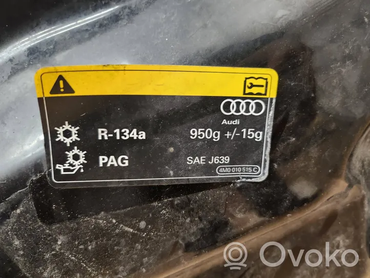 Audi Q7 4M Pokrywa przednia / Maska silnika 8K0010525C