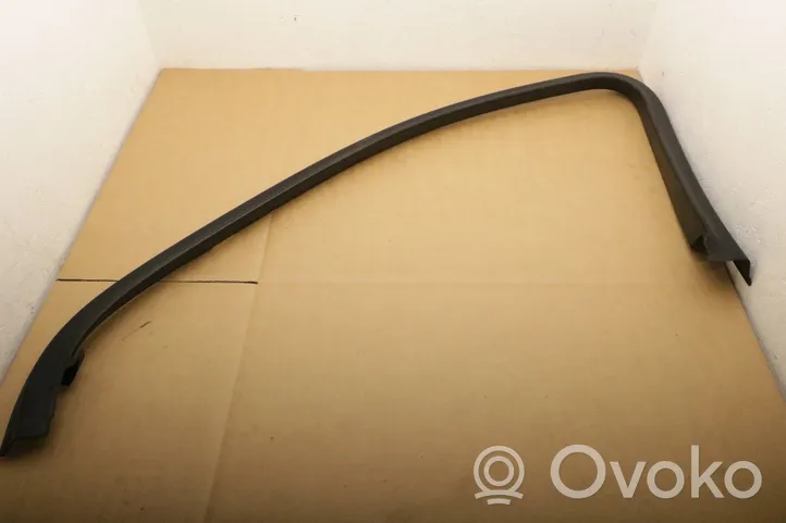 Audi Q7 4M Front door glass trim molding 4M0867588