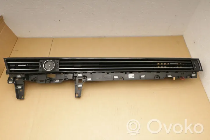 Volkswagen PASSAT B8 Dash center air vent grill 3G1858416