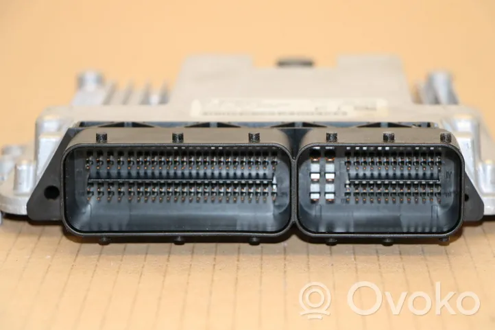 Honda CR-V Sterownik / Moduł ECU 0281032863