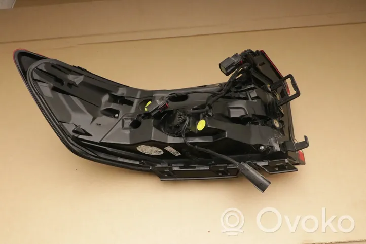 Volvo C40 Luci posteriori 32365667