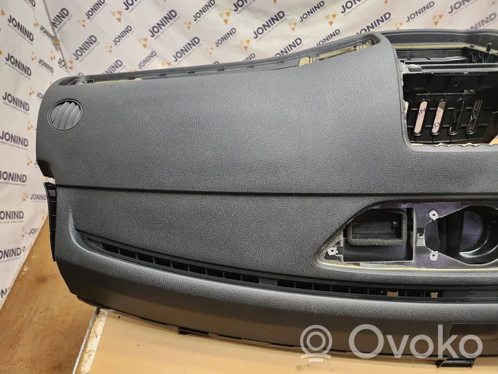 Volkswagen Touareg II Panel de instrumentos 7P1858295