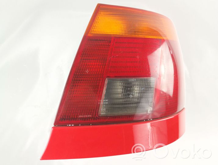 Audi A4 S4 B5 8D Luci posteriori 8D0945096