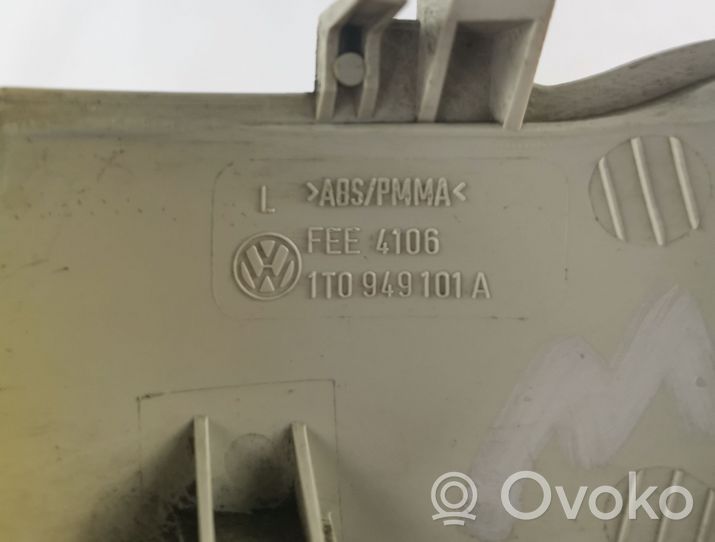 Volkswagen Touran I Peilin suuntavilkku 1T0949101A