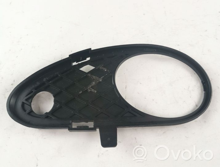 Mercedes-Benz C W203 Grille antibrouillard avant A2038850523