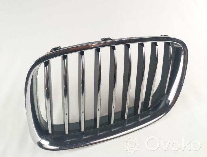 BMW 5 GT F07 Grille calandre supérieure de pare-chocs avant 51137200169