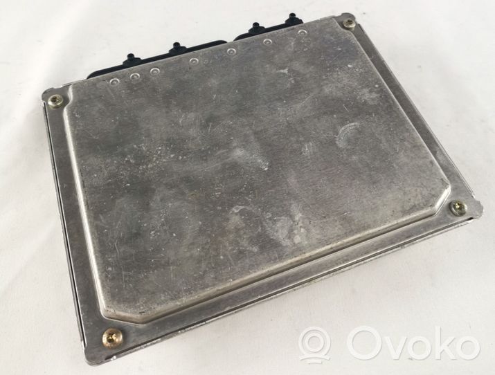 Audi A4 S4 B5 8D Sterownik / Moduł ECU 8D0907557S