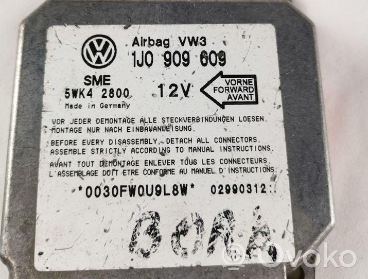 Volkswagen Bora Module de contrôle airbag 1J0909609