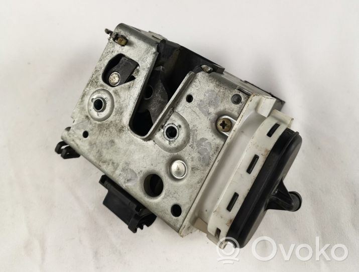 Audi A8 S8 D2 4D Serrure de porte arrière 4D0839016