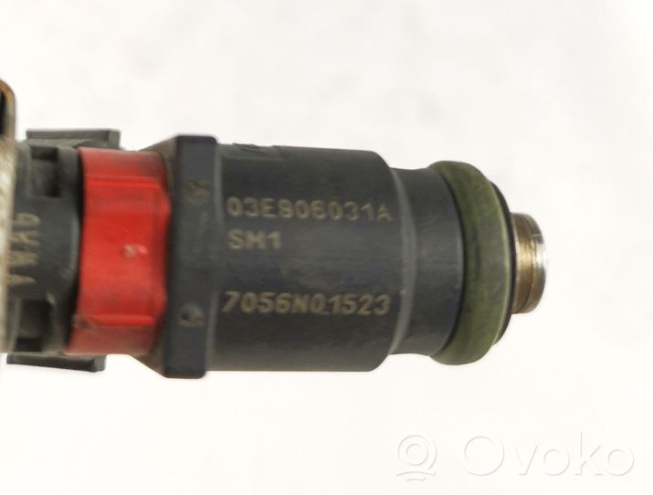 Volkswagen Polo IV 9N3 Kit d'injecteurs de carburant 03E133320A