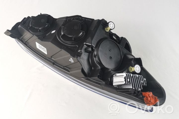 Ford Focus Phare frontale MX7B13E015CD