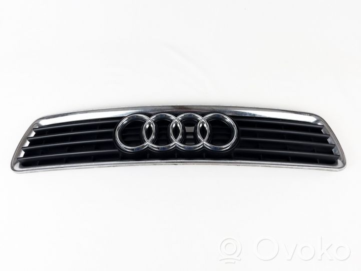 Audi A4 S4 B5 8D Atrapa chłodnicy / Grill 8d0853651r