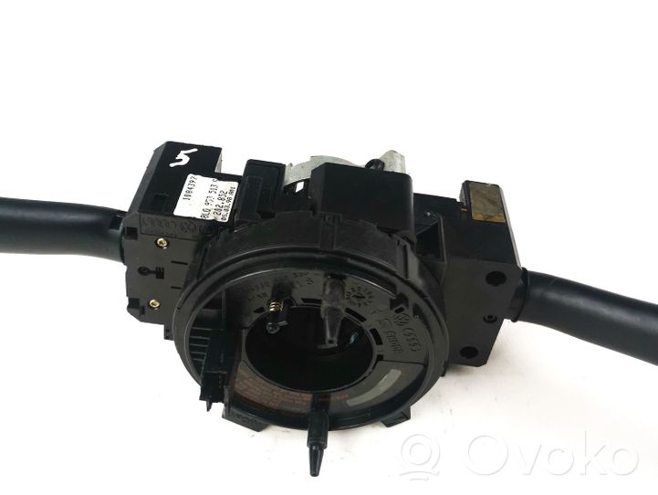 Audi A2 Pyyhkimen/suuntavilkun vipukytkin 8l0953513g